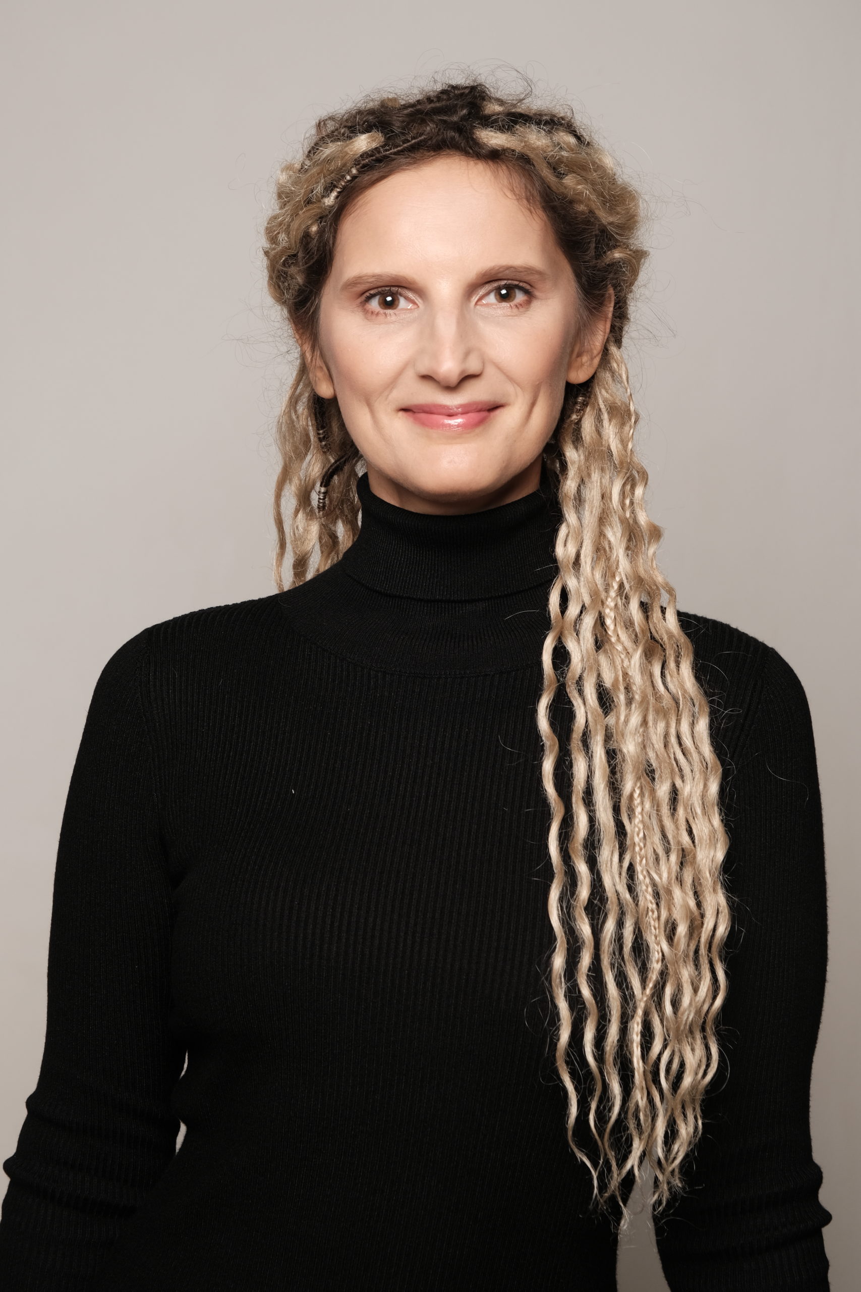 Юн Елена